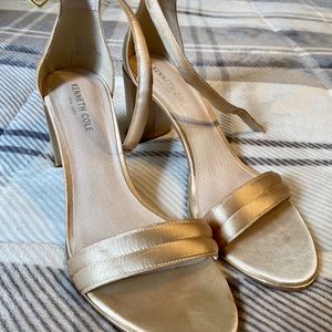 Kenneth Cole satin champagne heels